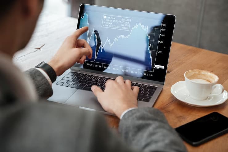 Is Coinbase FDIC Insured: Cryptocurrency Platform Safeguards